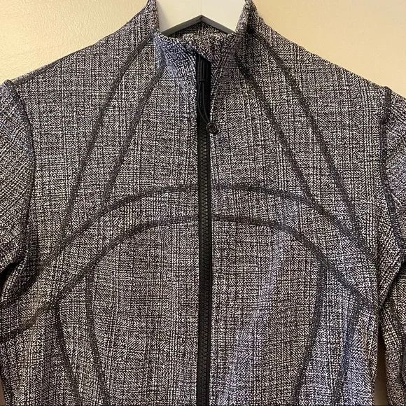 Lululemon Define Jacket in Black & White Herringbone Print Sz 6 - Picture 2 of 15